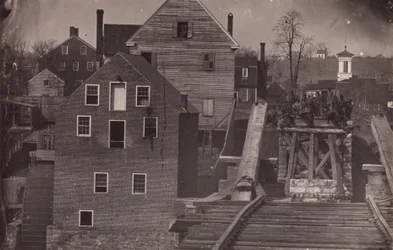 Fin del puente después del ataque de Burnside, Fredericksburg, Virginia