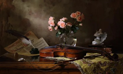 Violín romántico y rosas