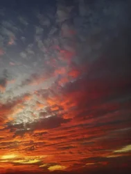 Cielo de atardecer resplandeciente