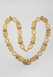 Austria - Orden de la Corona de Hierro: collar perteneciente a Heinrich Ritter Kummer von Falkenfeld (1852-1929) - Se convirtió en caballero de la Orden Imperial Austriaca de la Corona de Hierro en 1913 - Fabricado por Rothe & Neffe (Viena) - principios de