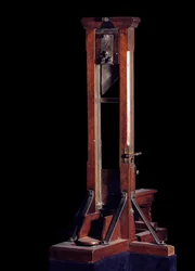 Revolución francesa: modelo de la guillotina