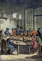 Historia de la Oficina de Correos: una sala de clasificación bajo el reinado de Luis XV (siglo XVIII). (detalle) de "Le petit journal" del 15/04/1920. Colección Privada