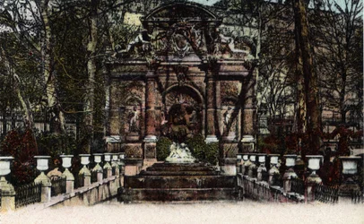 París: vista de la Fontaine Medicis en los jardines de Luxemburgo. Fotografía de 1920 en “Álbum Artístico” de la ciudad de París. Colección privada.
