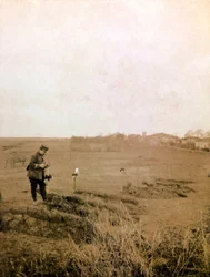 Fotografía de un álbum personal de un teniente de infantería durante los primeros meses de la Primera Guerra Mundial