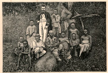 El explorador Pierre Savorgnan de Brazza (1852-1905) y un grupo de indígenas del Vicariato Apostólico de las Dos Guineas en Gabón. Grabado en “Les Missions Catholiques au XIXeme Siecle” de Louis-Eugene Louvet. Colección privada.