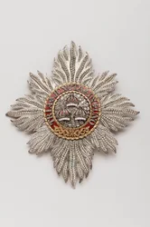Reino Unido - Orden del Baño: placa de caballero perteneciente a Jorge IV (1762-1830), Regente, luego Rey de Inglaterra (1820-1830) - Fabricado por Rundell, Bridge & Rundell, Londres - 1813 - Oro, plata, diamantes y esmaltes - H 11,9 cm; w 10,6 cm; peso: