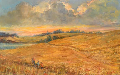 Campos de maíz al atardecer con vistas al río Orwell