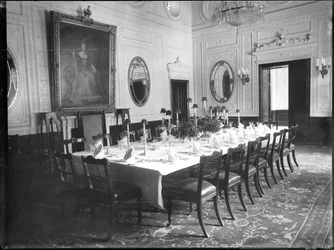 Interior de la Embajada Británica, Teherán, 1880-1930