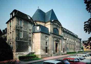 Vista exterior de la capilla del Hospital Port-Royal, 1646