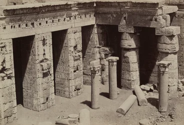Medinet Habu: Iglesia copta en el centro del templo de Ramsés III