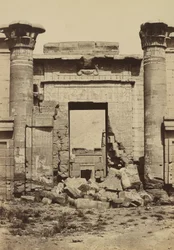 Medinet Habu: Columnas Romanas