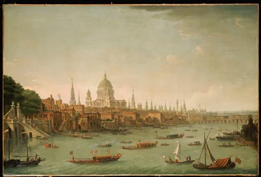 Vista panorámica de la ciudad de Londres desde el Támesis cerca de la puerta de agua de Somerset House