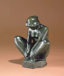 Niña sosteniendo ambos pies, 1920