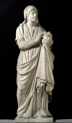 Santa Reparata, de la fachada original. Escultura de mármol