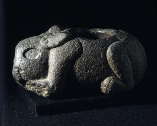 Arte azteca: Ometochtli, dios conejo jefe de la embriaguez