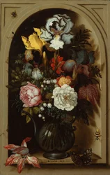 Iris, rosas, lirio de los valles y otras flores en un jarrón de vidrio en un nicho, 1621