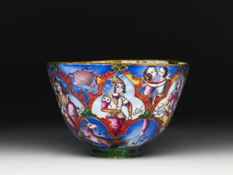 Cuenco con tapa, platillo y cuchara con decoración astrológica, principios del siglo XIX