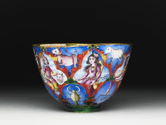 Cuenco con tapa, platillo y cuchara con decoración astrológica, principios del siglo XIX