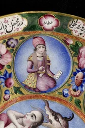 Tazón con tapa, platillo y cuchara con decoración astrológica, principios del siglo XIX