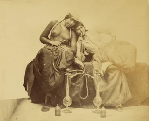 Cairo Almees.