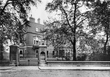Casa Portman, Plaza Portman, 1908