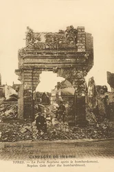 Puerta de Neptuno después del bombardeo, Ypres