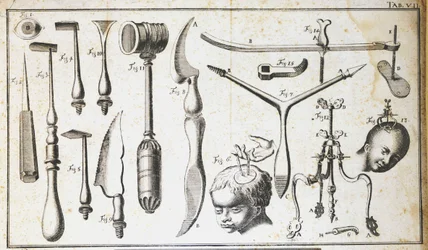 Tabla quirúrgica que representa diferentes tipos de instrumentos quirúrgicos, martillo, vieira, cuchillos, para la extracción del cerebro. Grabado por Benoit Louis Prevost (1735-1809) siglo XVIII