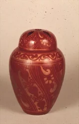 Pot pourri y tapa en lustre de cobre, c.1905-15
