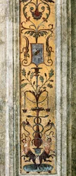 Detalle de pilastra con figuras grotescas