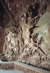 Interior de la cueva creada por Bernardo Buontalenti (Grotta del Buontalenti) (1583-1588) Detalle del Palazzo Pitti, Giardino di Boboli, Florencia, Italia