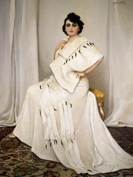 Retrato de Anna Lolli (1888-1973), amante de Pietro Mascagni, pintura de Bruno Croatto (1875-1948)