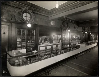 Un bar en el Hotel Robert Treat, Newark, Nueva Jersey, 1916