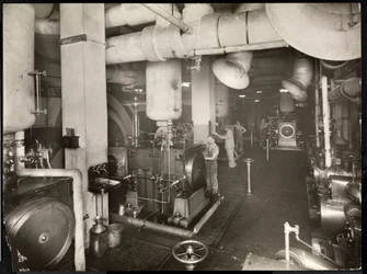 Una sala de calderas en el Hotel McAlpin, 1913