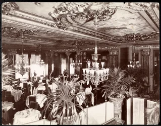 Un comedor en el Hotel Savoy, c.1895-96