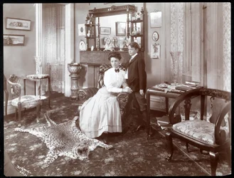 Una habitación en el Hotel Cadillac, 1907