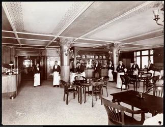 Café en el Hotel Majestic, 1902