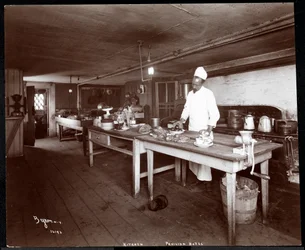 Chef en la cocina del Janer