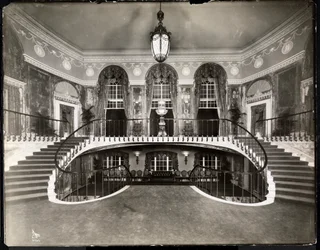 Escalera doble en el Hotel Ritz-Carlton, 1913