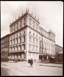 Hotel Delmonico en la calle 44 y la 5ª Avenida, Nueva York, 1898 (impresión de gelatina de plata)