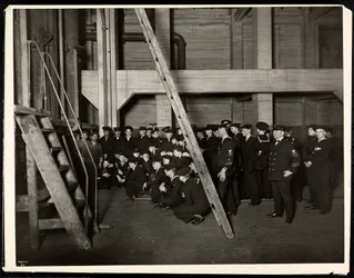 Marineros del U.S.S. 