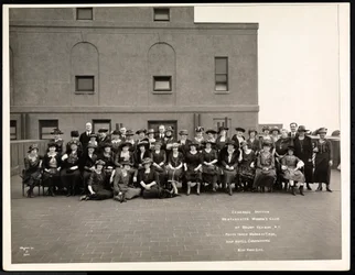 La Sección Económica del Club de Mujeres de Westchester de Mount Vernon, N.Y., en el Hotel Commodore, 21 de marzo de 1921