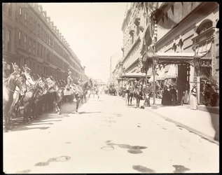El personal del Gobernador esperando la llegada de Li Hung Chang en el Hotel Waldorf Astoria, Nueva York, 1896