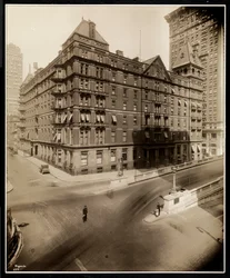 El Hotel Murray Hill, Park Avenue y la Calle 40, Nueva York, 1919