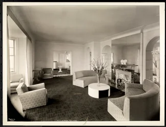 El salón del ático en el Hotel St. Regis, 1937