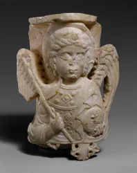 Capitel con busto del Arcángel Miguel