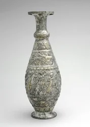 Jarra (Ewer) con escenas de caza, mariscos y vino, finales del siglo III