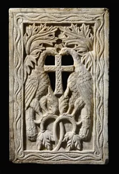 Panel con dos pavos reales, 501-700