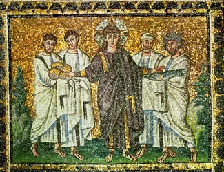 Jesús y la multiplicación de los panes y los peces, cuatro apóstoles, siglo VI (mosaico)