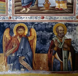 Arcángel y santo, bóveda fresca en el monasterio de Mikro Sotiris, isla de Symi, Grecia
