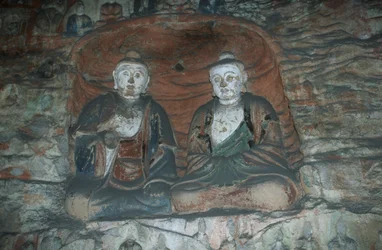 China, provincia de Shanxi, estatuas de Buda en piedra arenisca en las Grutas de Yungang